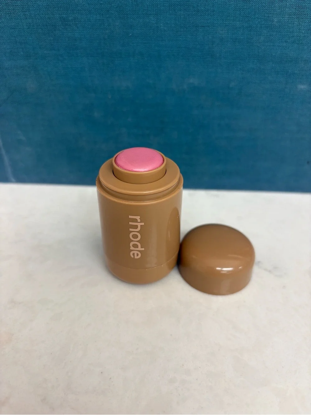 RHODE creamy pocket
